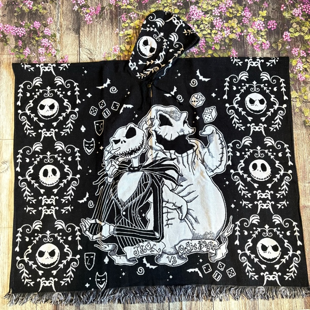 Black and White Nightmare Before Christmas Pocho